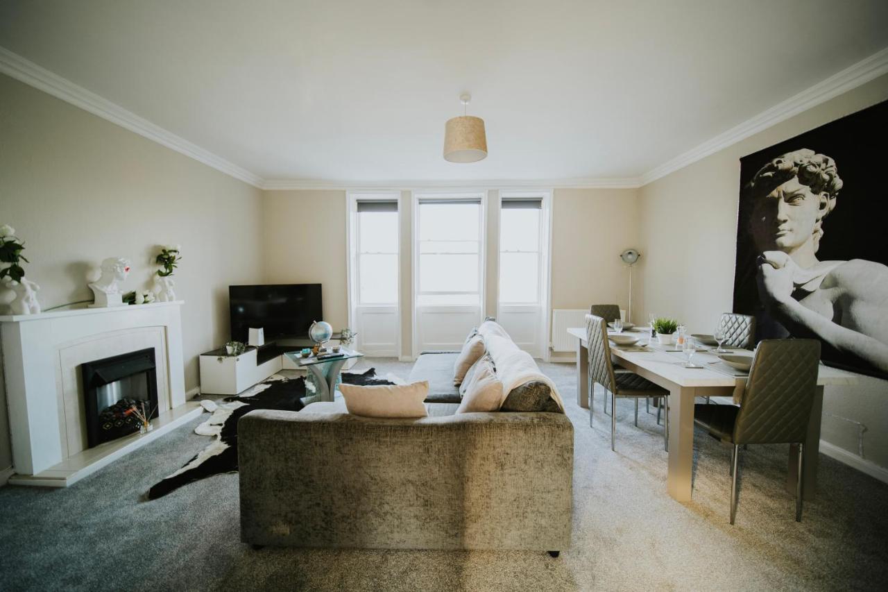 Апартаменты Roman Penthouse- City Skyline Views, 4K Tvs, 5G Wifi And More! Бат Экстерьер фото